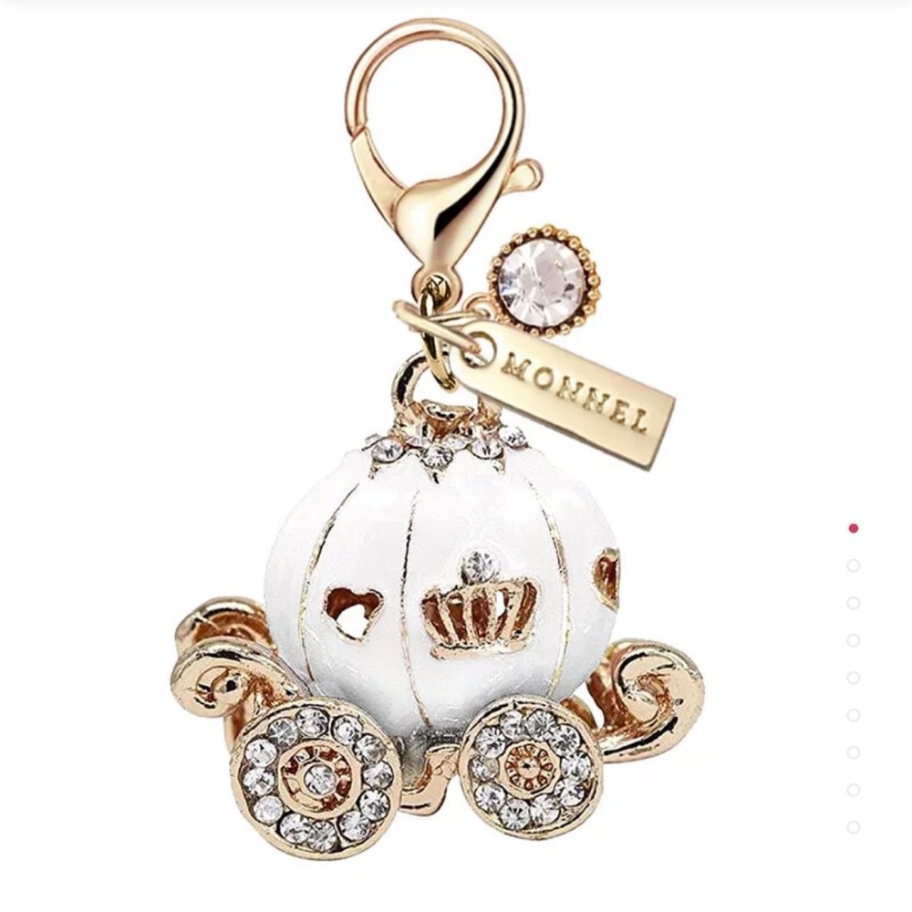 Monnel Cinderella Carriage Charm